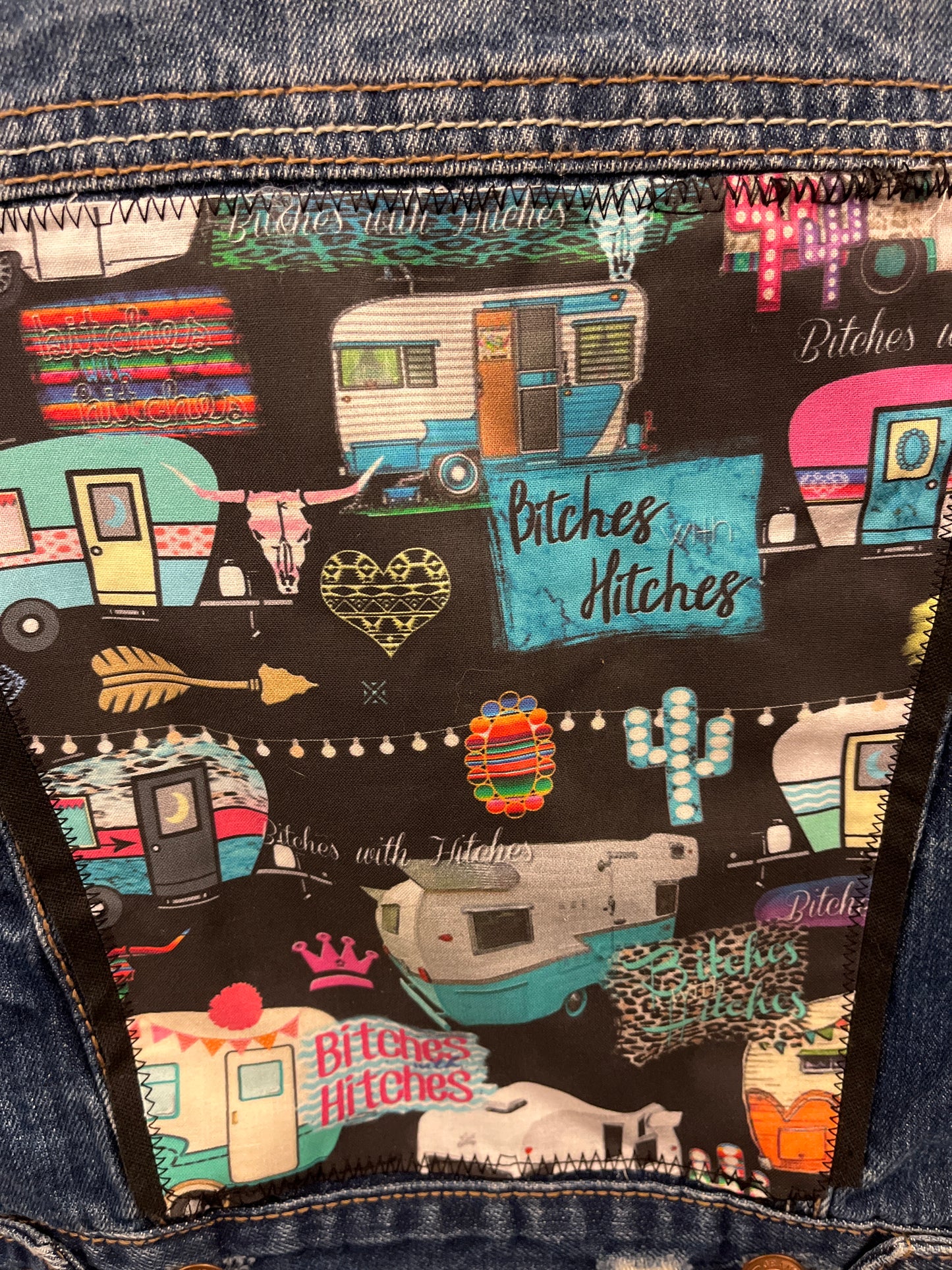 B*tches With Hitches Vintage Campers