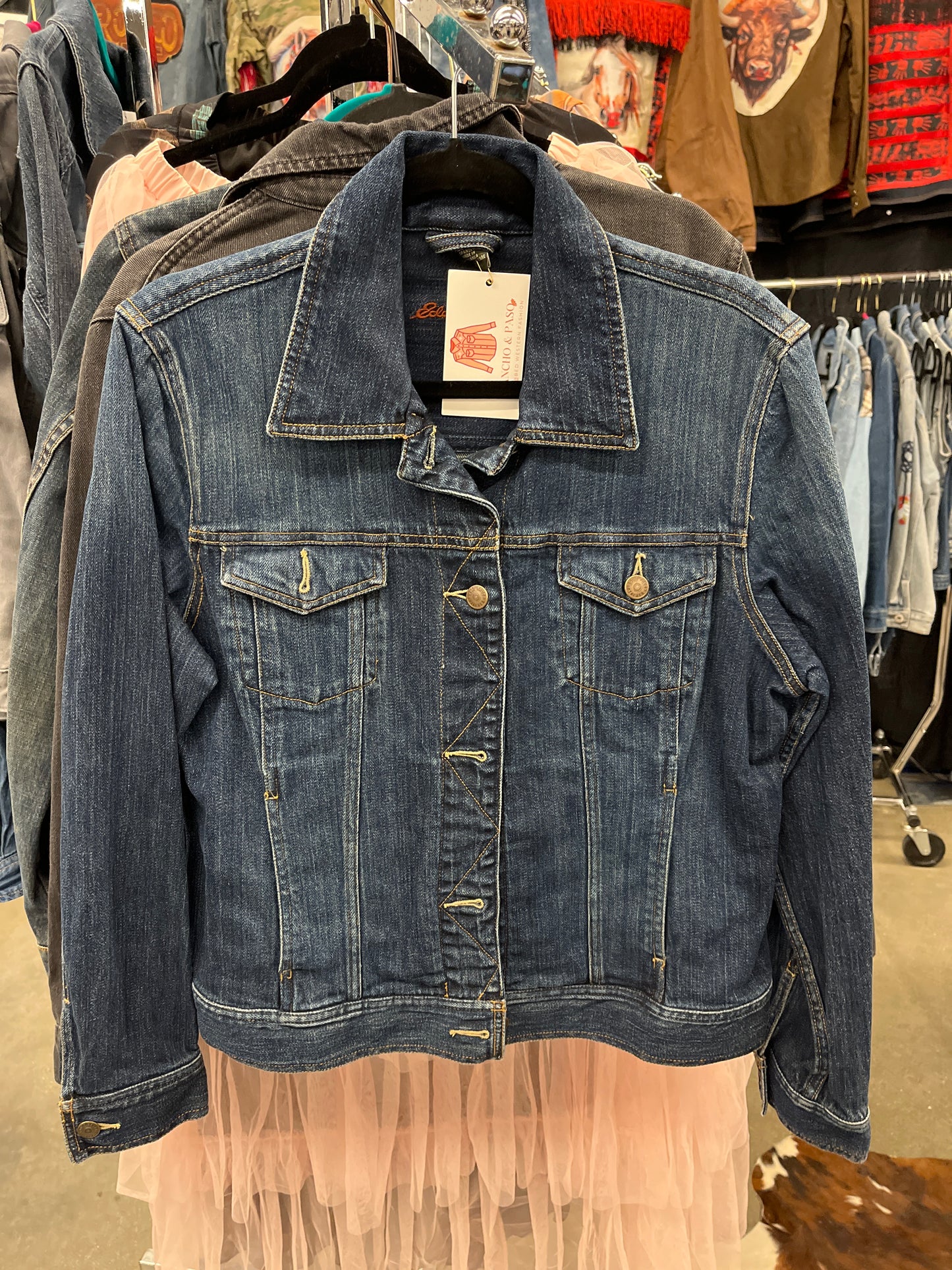 Hesston Patches & Buckles