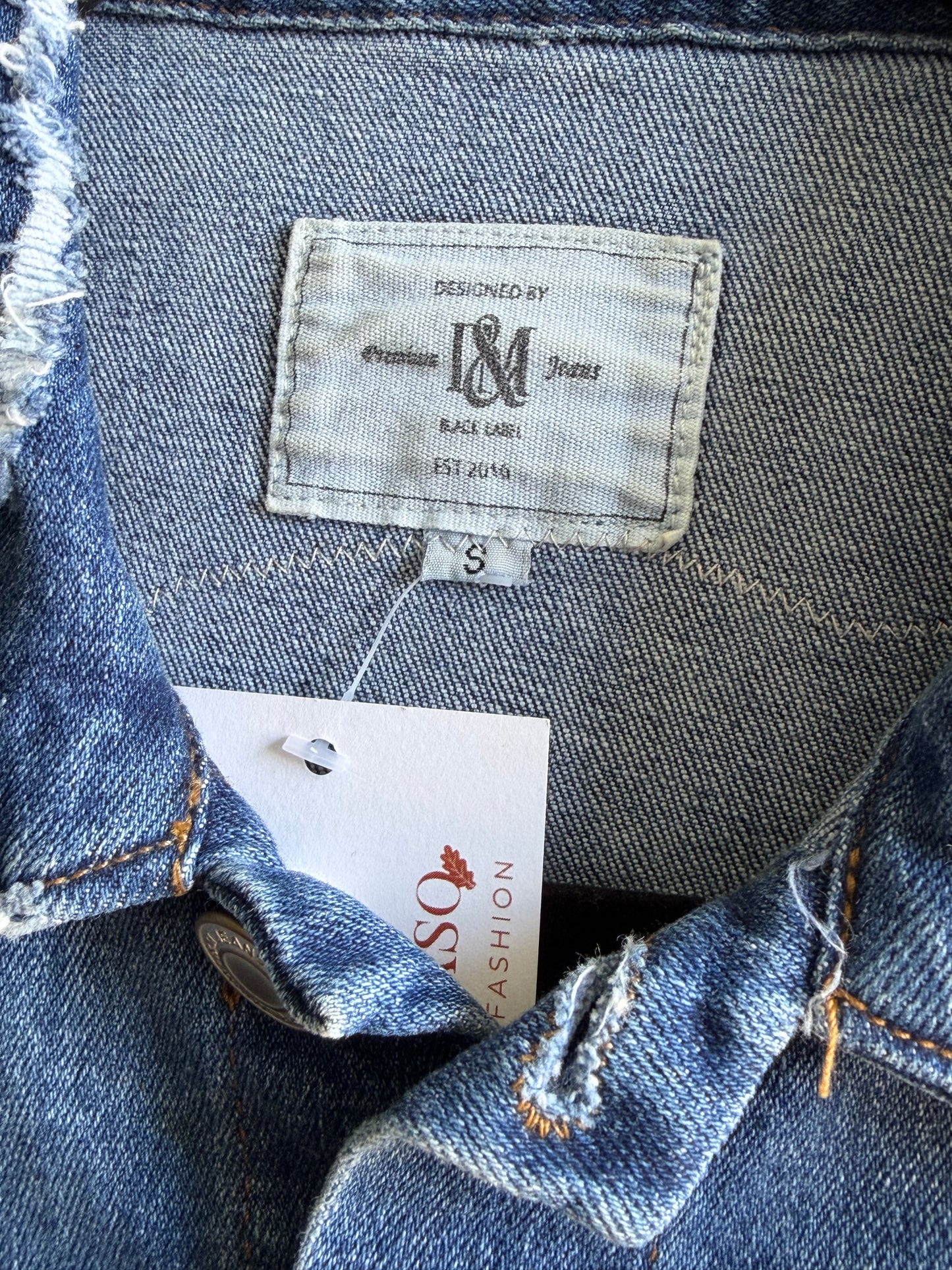 Distressed Rodeo Flag Crop- Adult S/Youth XL