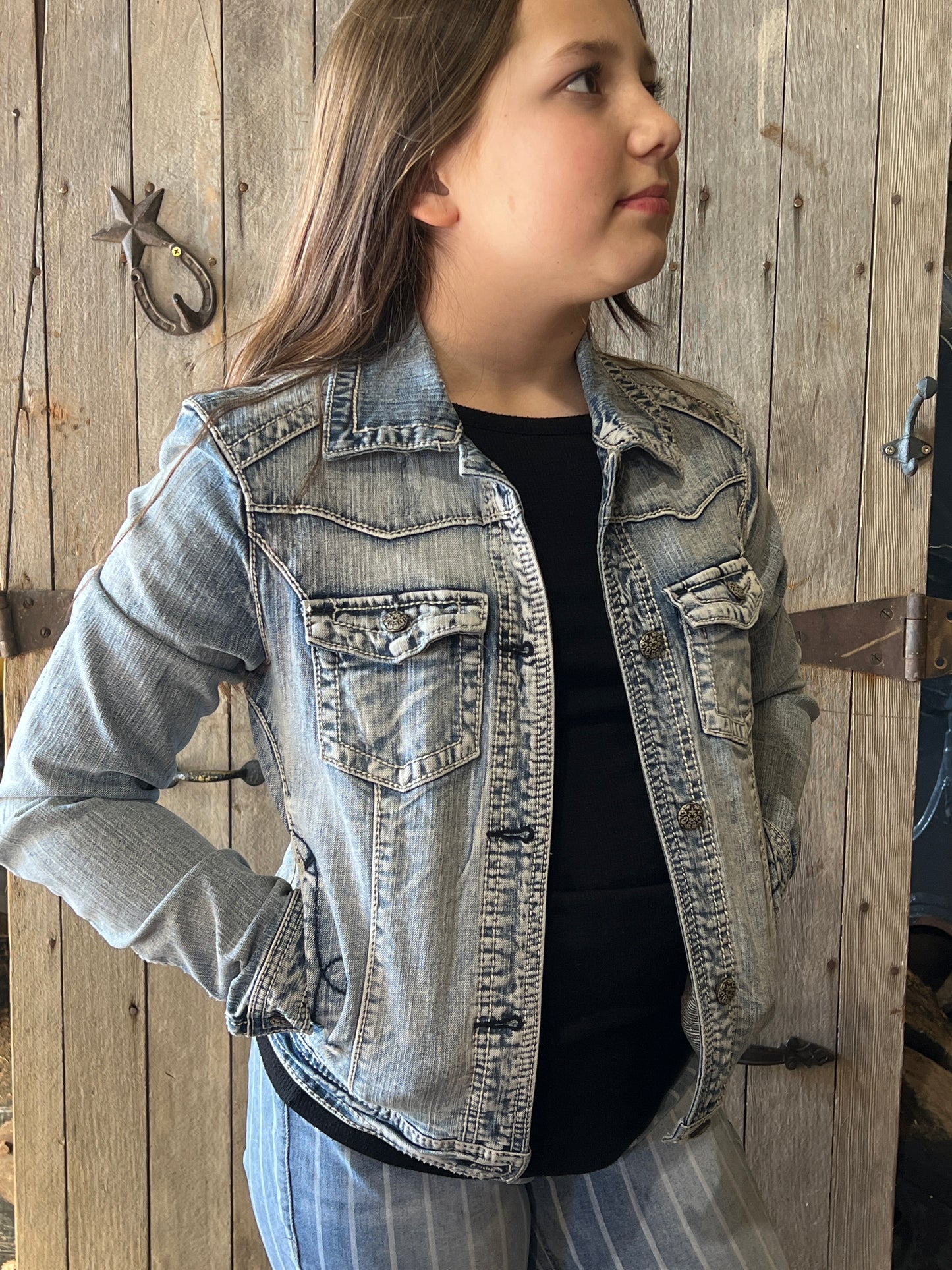 Jean jacket with boot stitch on back