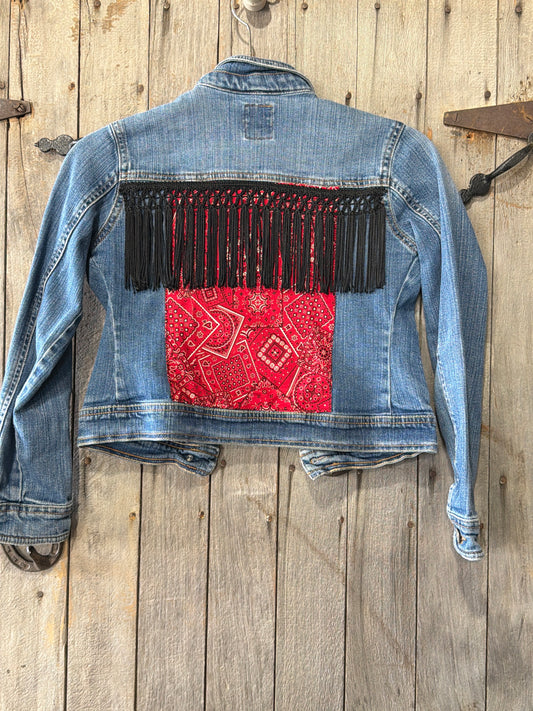 Youth L bandana with black fringe