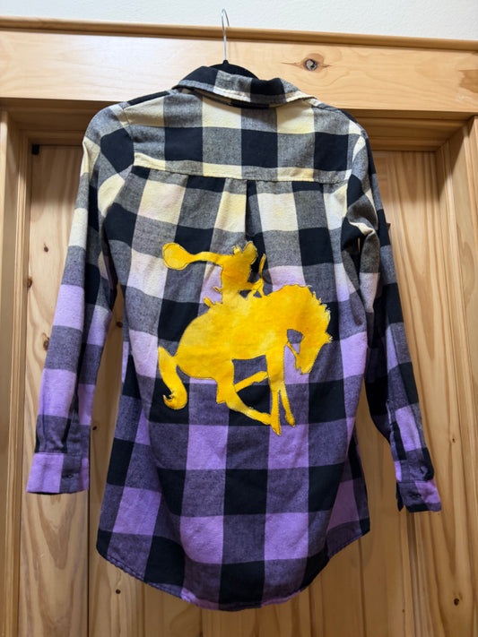 Cowboys/Cowgirls Flannel- Size S