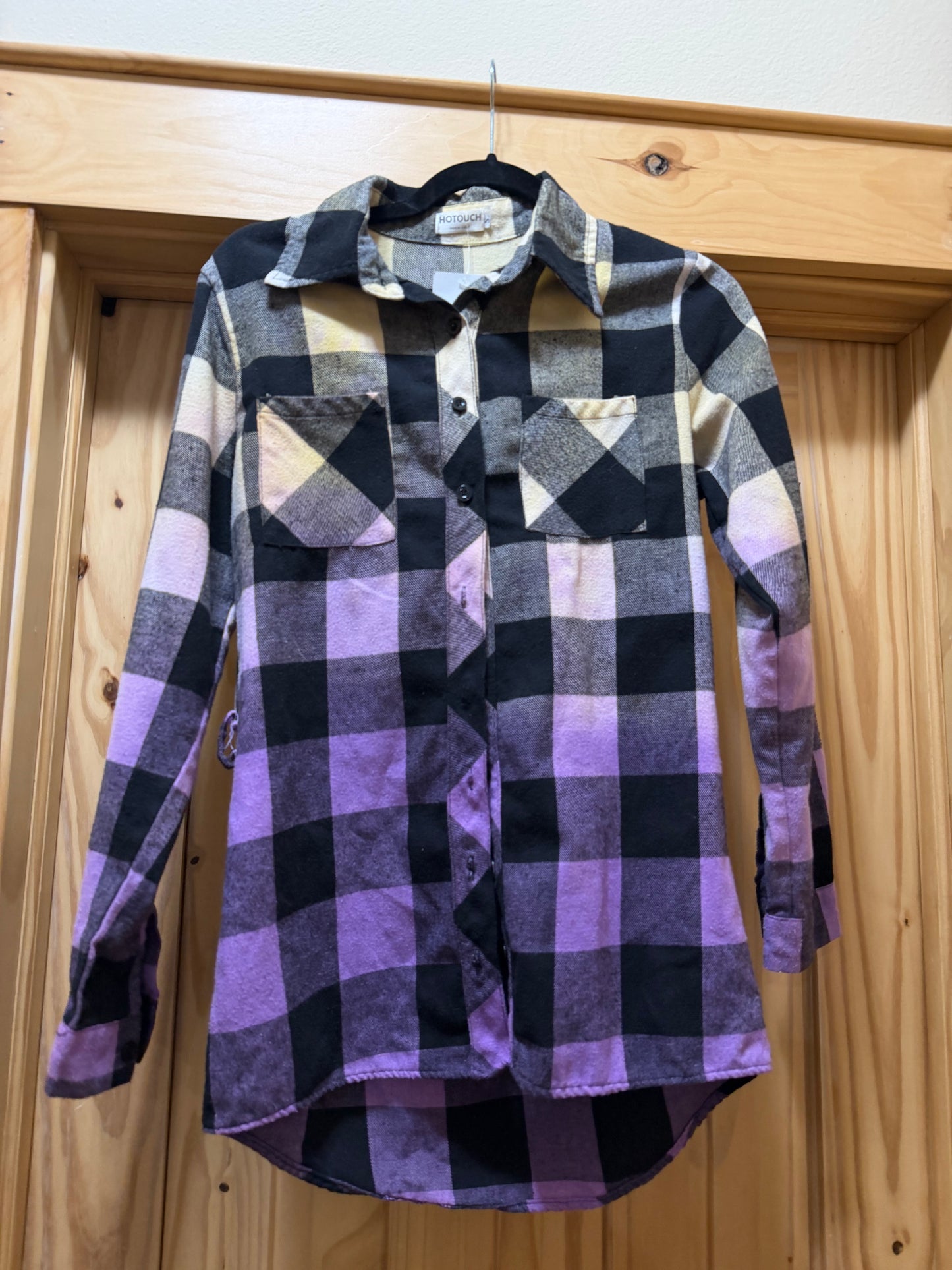 Cowboys/Cowgirls Flannel- Size S